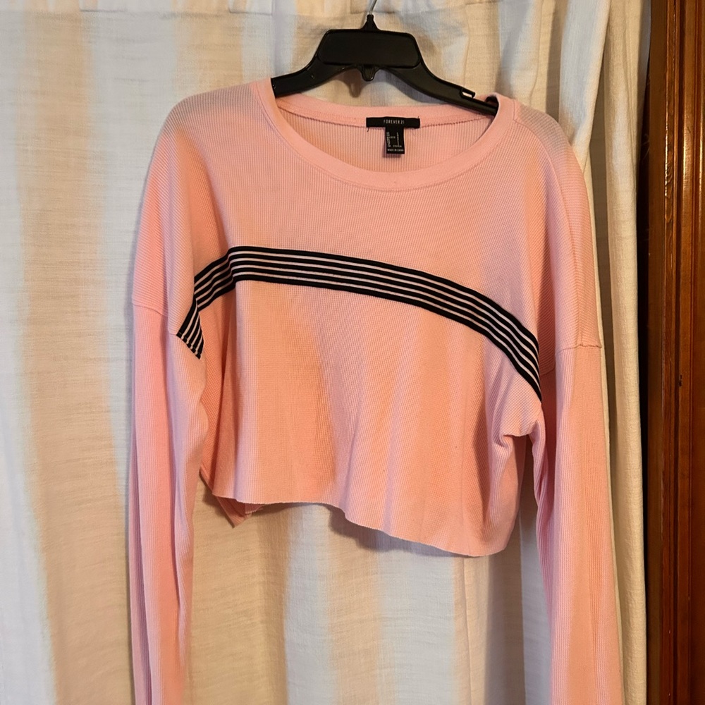 Large forever 21 crop long sleeve